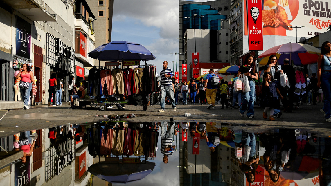 Venezuela looks to UK-held gold reserves for reconstruction as inflation surges 