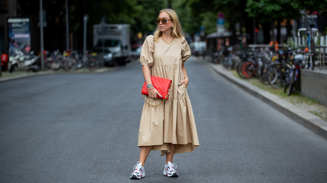Loose Dresses Don't Have To Be Frumpy Thanks to These Luxe-Looking Gems 