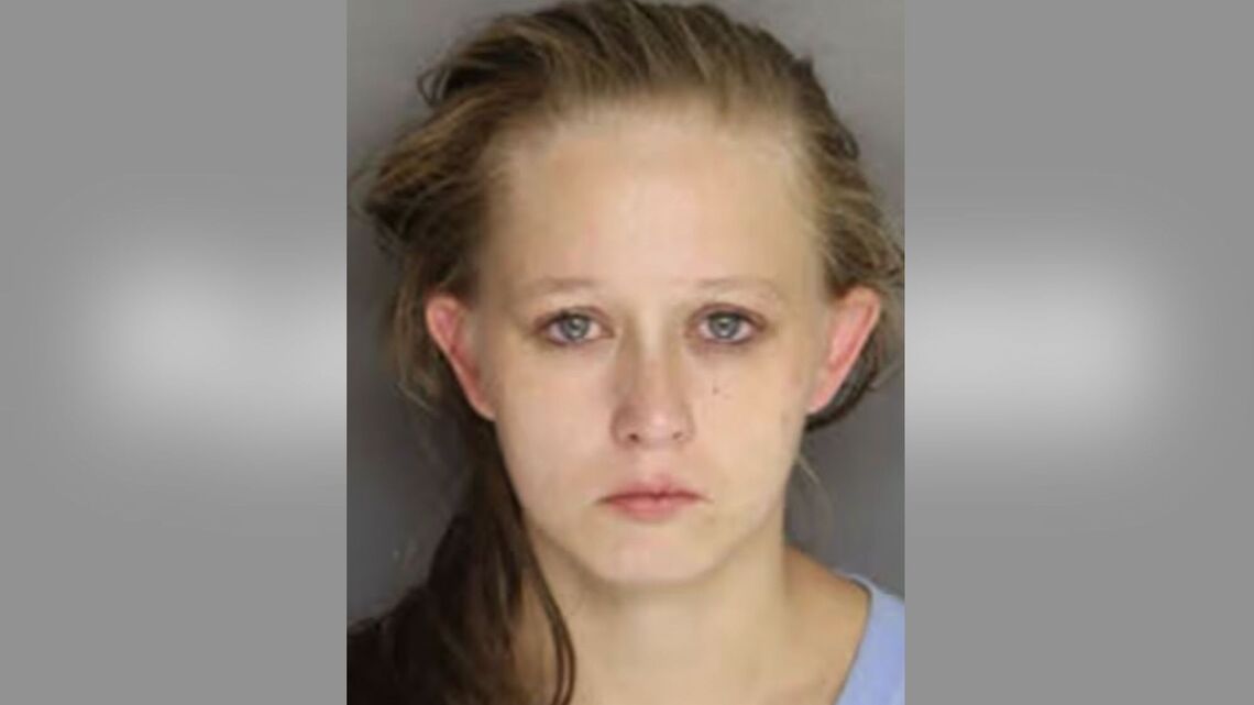 Mother Allegedly Let Men Sexually Assault 2 Daughters for Money and Drugs 