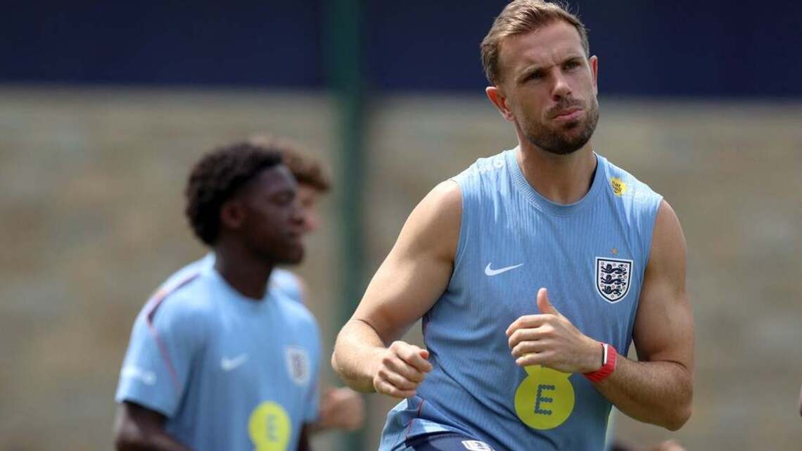 England’s Jordan Henderson has surgery, to remain at camp