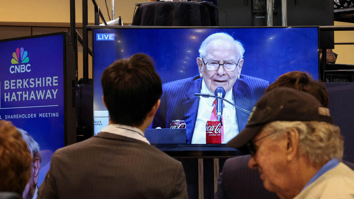 Warren Buffett steps down as Berkshire chairman, son Howard succeeds 