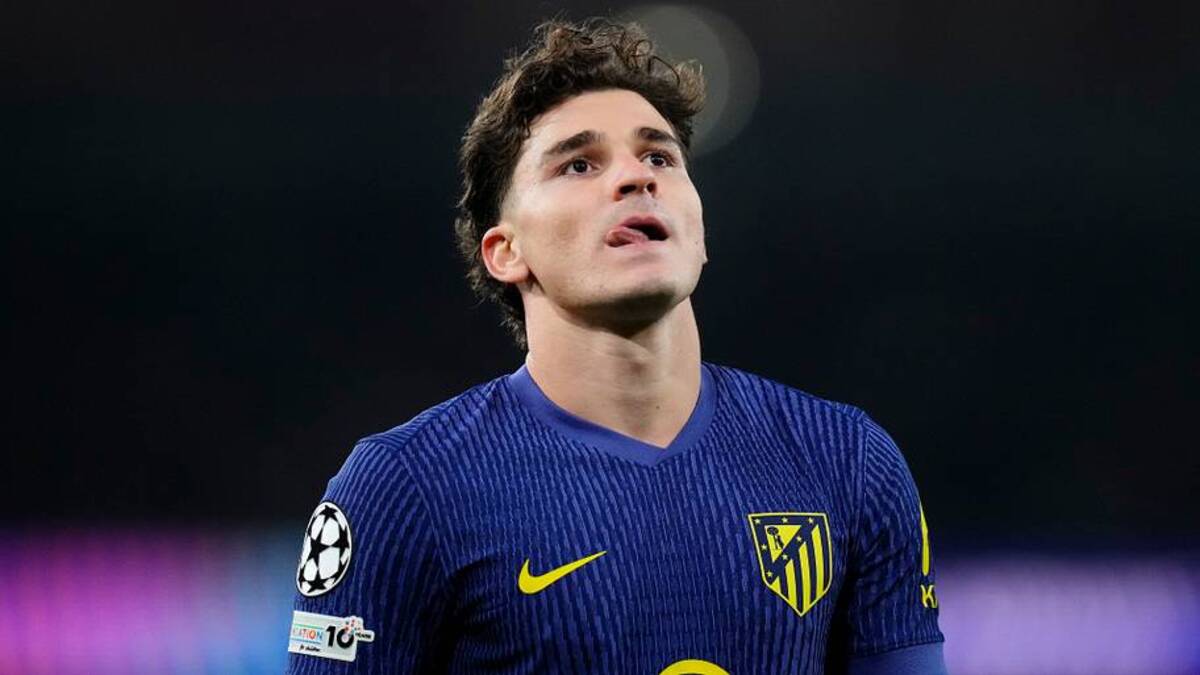  Julián Álvarez is wanted by Barcelona. | Jose Breton/Pics Action/NurPhoto/Getty Images 