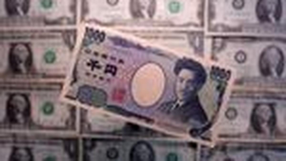 Yen and U.S. dollar banknotes are seen in this illustration taken March 19, 2025. REUTERS/Dado Ruvic/Illustration