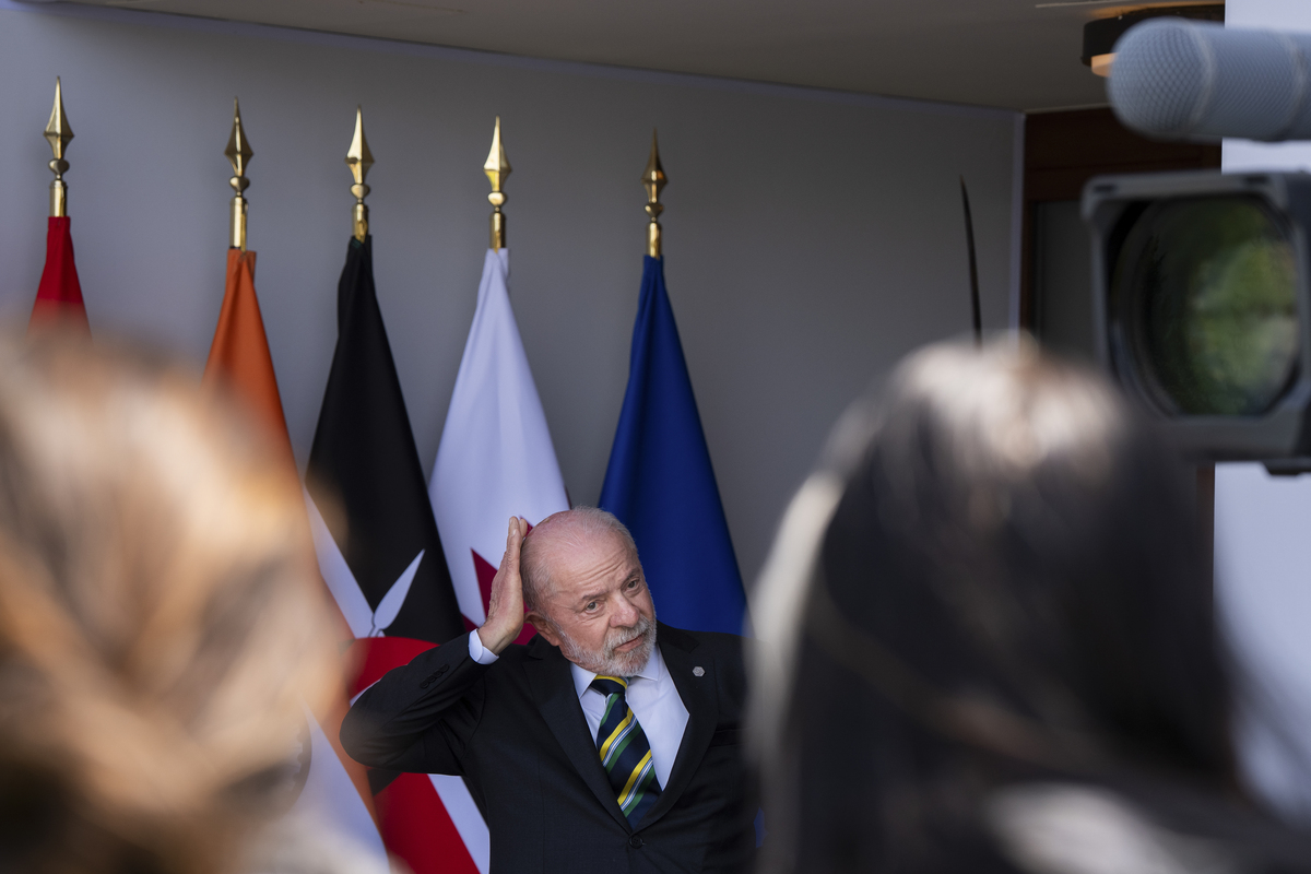 President Luiz Inacio Lula da Silva of Brazil waits as world leaders gather for an official photo at the G7 Summit in Evian-les-Bains, France, June 16, 2026. (Haiyun Jiang/The New York Times)