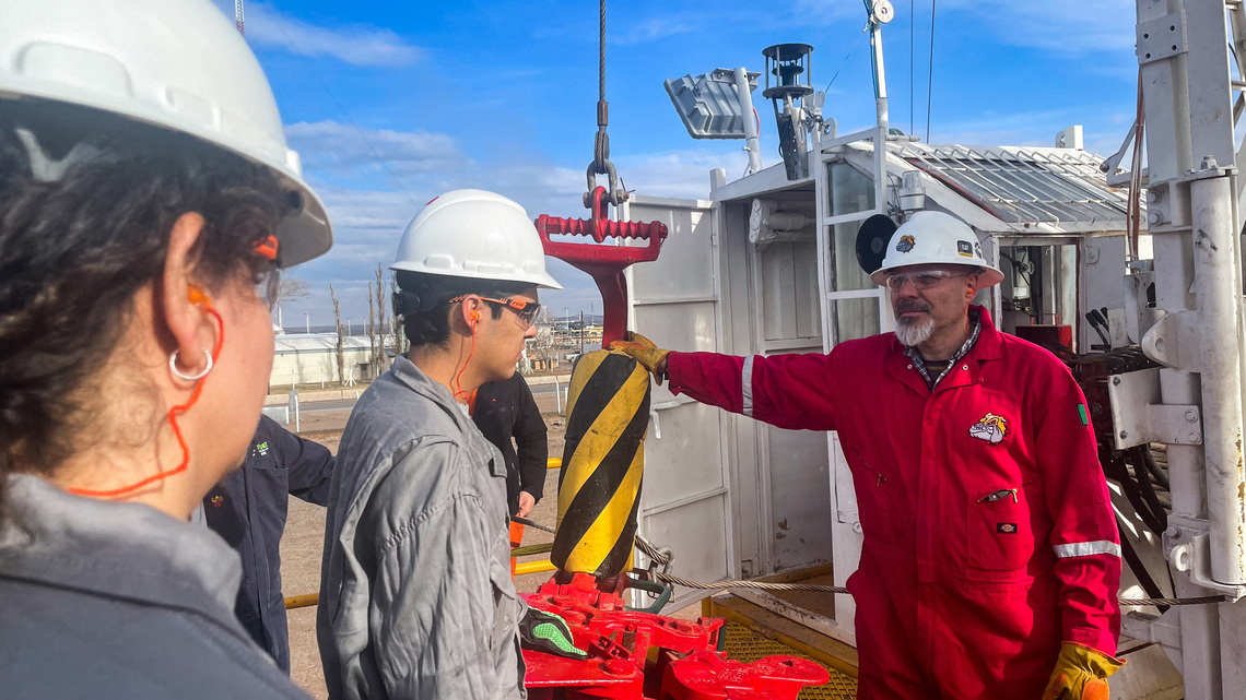 Recursos de petróleo en argentina Vaca Muerta suben 89% respecto a estimación anterior: Secretaría Energía 