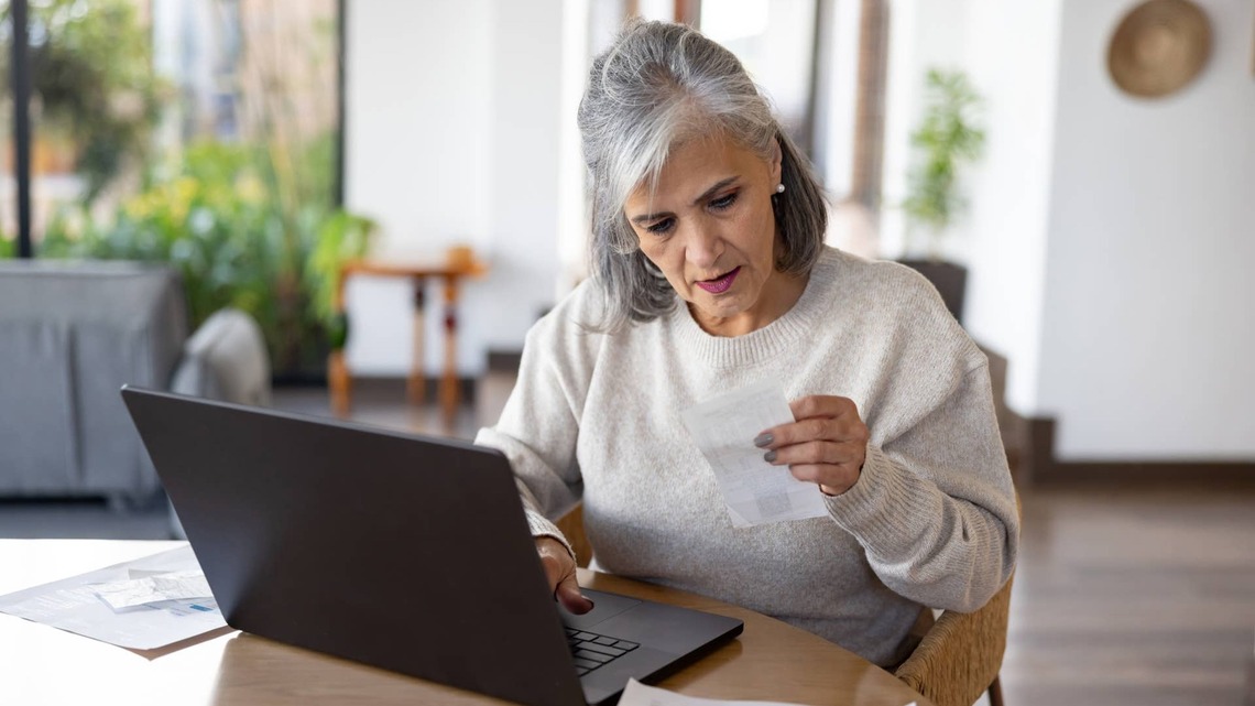 Social Security's $2,086 average obscures your actual check amount 
