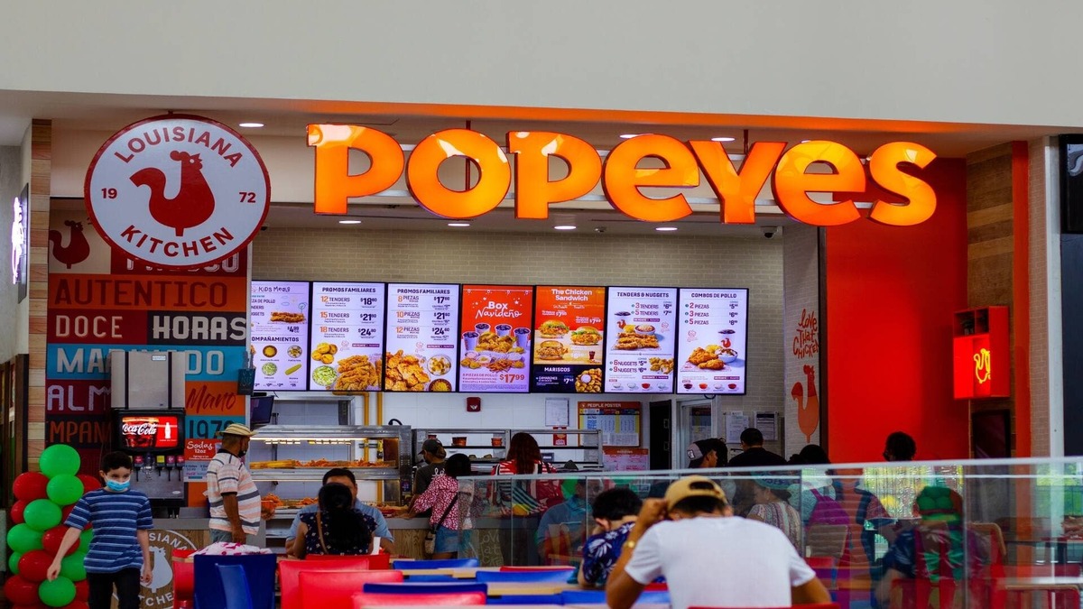  Popeyes franchisee Sailormen Inc. is rejecting leases and closing restaurants that it can't sell. Shutterstock
