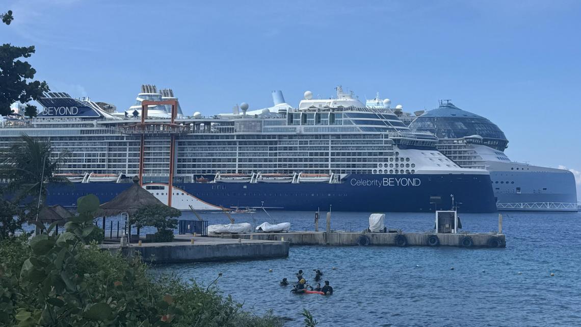 3 tips to speed up dinner on Royal Caribbean and Celebrity Cruises 