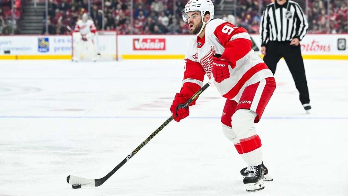 Report: Alex DeBrincat, Red Wings finalizing 7-year contract extension 