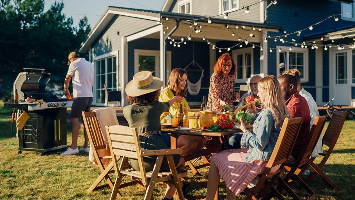 Tips and recipes for a successful homegating party 