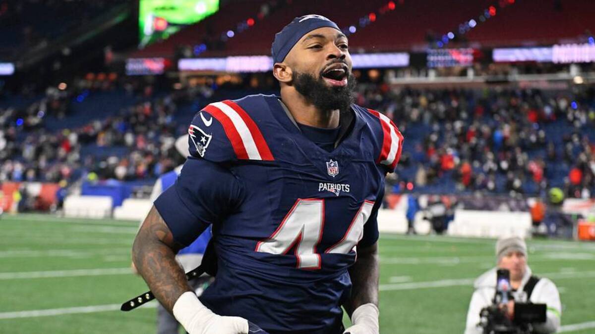  Jan 11, 2026; Foxborough, MA, USA; New England Patriots linebacker K'Lavon Chaisson (44) jogs off the field after defeating the Los Angeles Chargers in an AFC Wild Card Round game at Gillette Stadium. Mandatory Credit: Eric Canha-Imagn Images | IMAGN IMAGES via Reuters Connect 