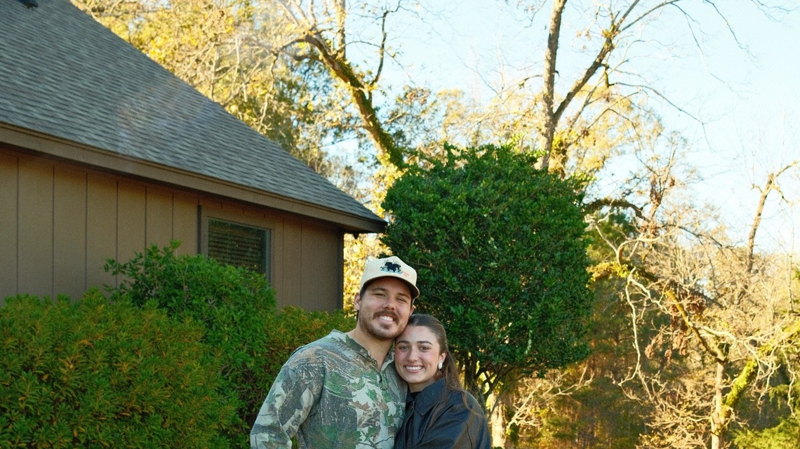‘Duck Dynasty' Star Bella Robertson Welcomes Rainbow Baby After Infertility Struggles 