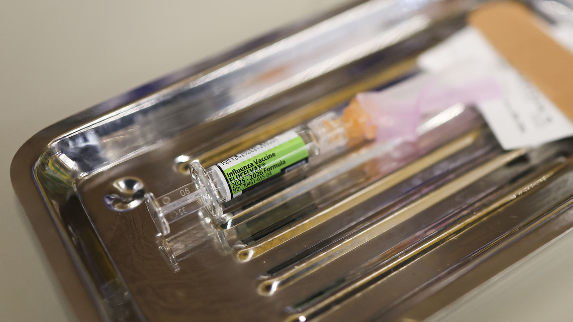 Illinois issues flu, COVID-19, RSV vaccine guidance, amid confusion over federal recommendations 