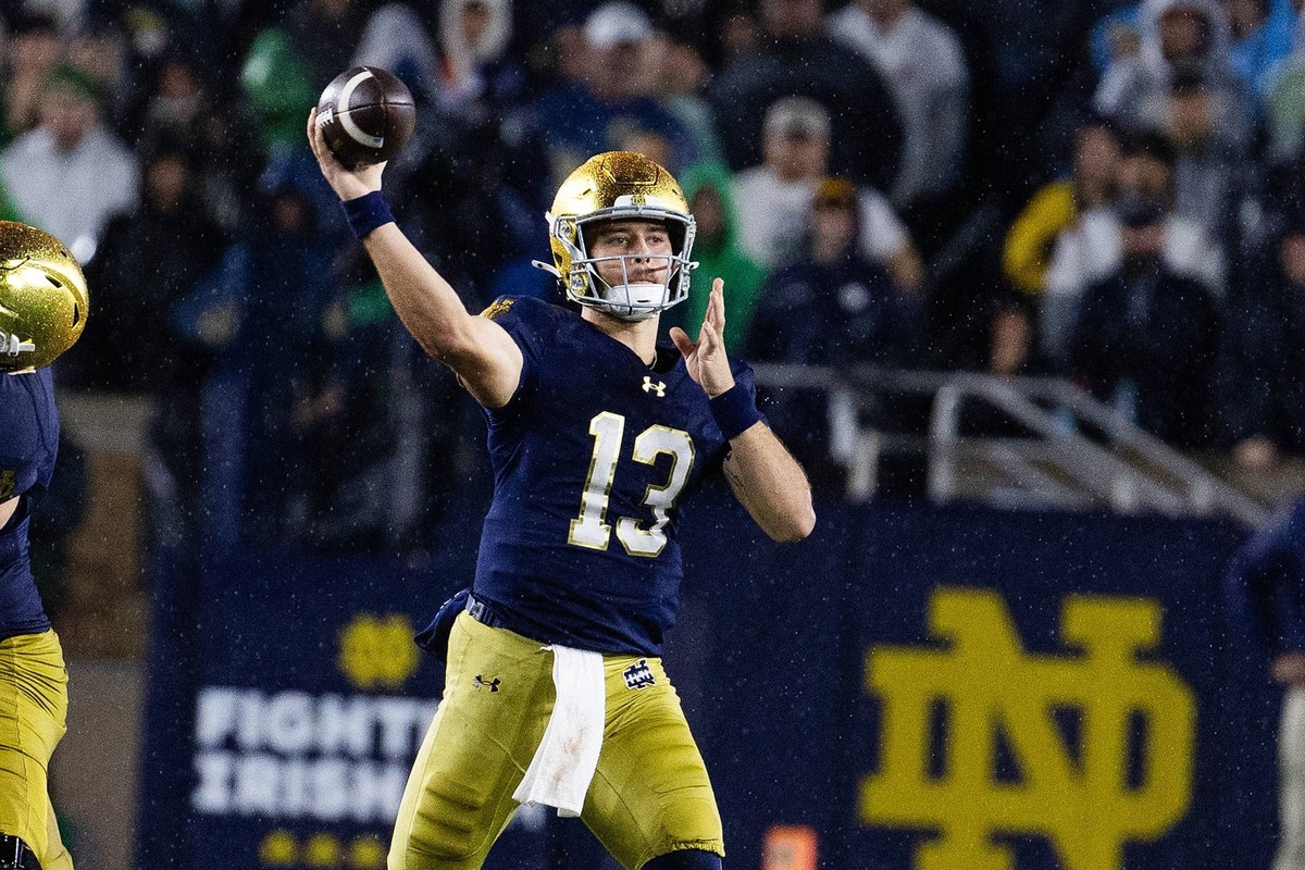  Oct 18, 2025; South Bend, Indiana, USA; Notre Dame Fighting Irish quarterback CJ Carr (13) drops back to pass the ball in the second half against the Southern California Trojans at Notre Dame Stadium. Mandatory Credit: Trevor Ruszkowski-Imagn Images © Trevor Ruszkowski-Imagn Images