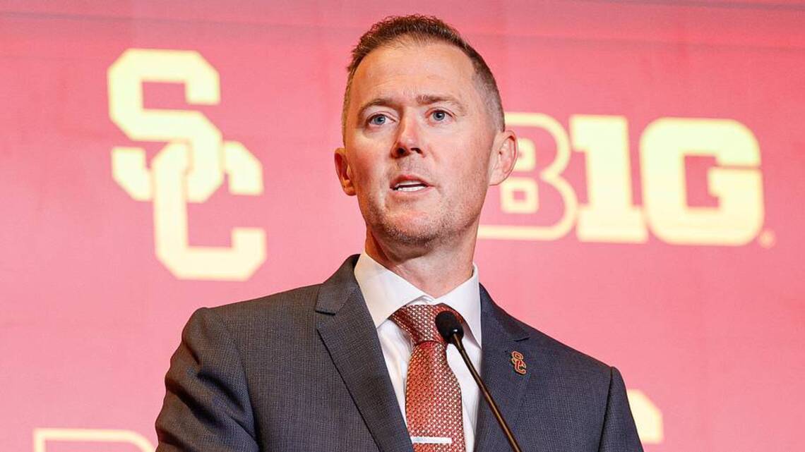 Answering Burning Questions About USC Trojans' First Depth Ahead of Season Opener
