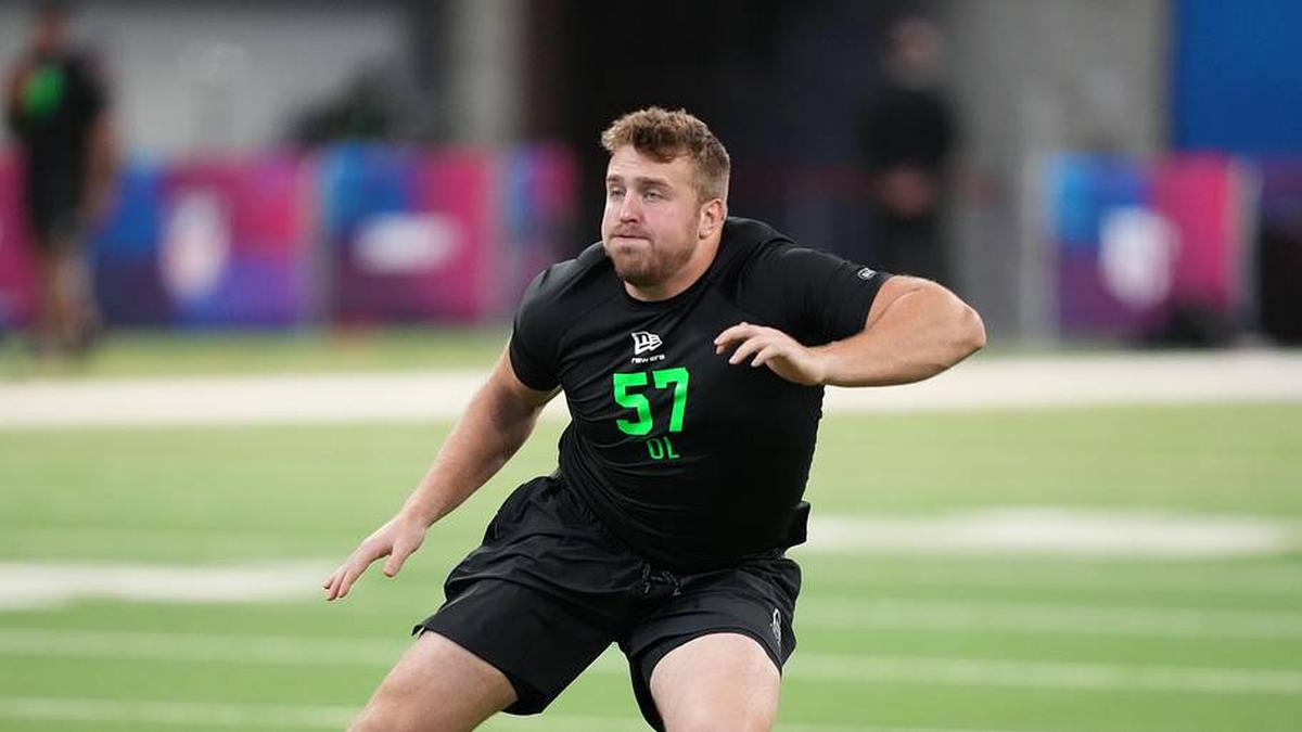 Mar 1, 2026; Indianapolis, IN, USA; Texas A&M offensive lineman Trey Zuhn (OL57) during the NFL Scouting Combine at Lucas Oil Stadium. Mandatory Credit: Kirby Lee-Imagn Images | Kirby Lee-Imagn Images 