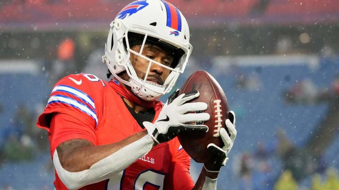 49ers sign WR Brandin Cooks to active roster