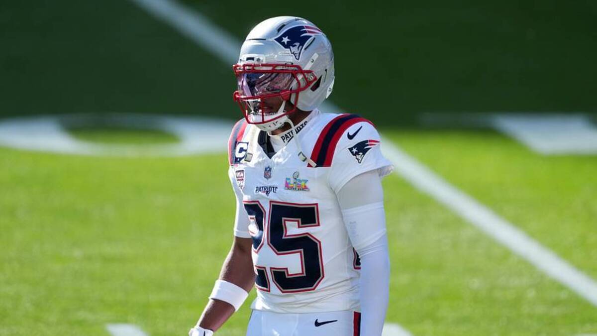  Feb 8, 2026; Santa Clara, CA, USA; New England Patriots cornerback Marcus Jones (25) warms up before Super Bowl LX against the Seattle Seahawks at Levi's Stadium. Mandatory Credit: Kirby Lee-Imagn Images | IMAGN IMAGES via Reuters Connect 
