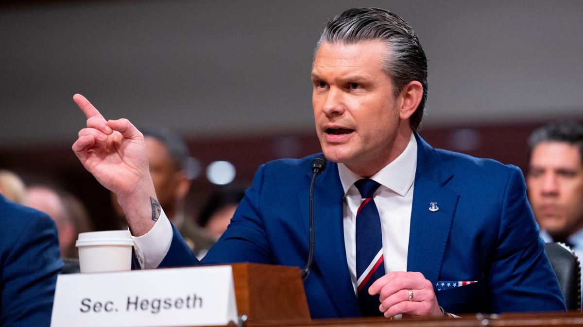 APTOPIX Senate Armed Services. Secretary of Defense Pete Hegseth testifies before the Senate Armed Services Committee, on Capitol Hill, in Washington, Thursday, April 30, 2026. (AP Photo/Cliff Owen)