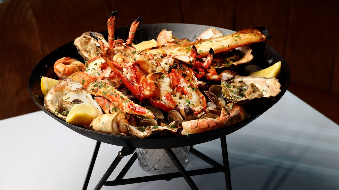 Red Lobster brings back controversial deal amid closures