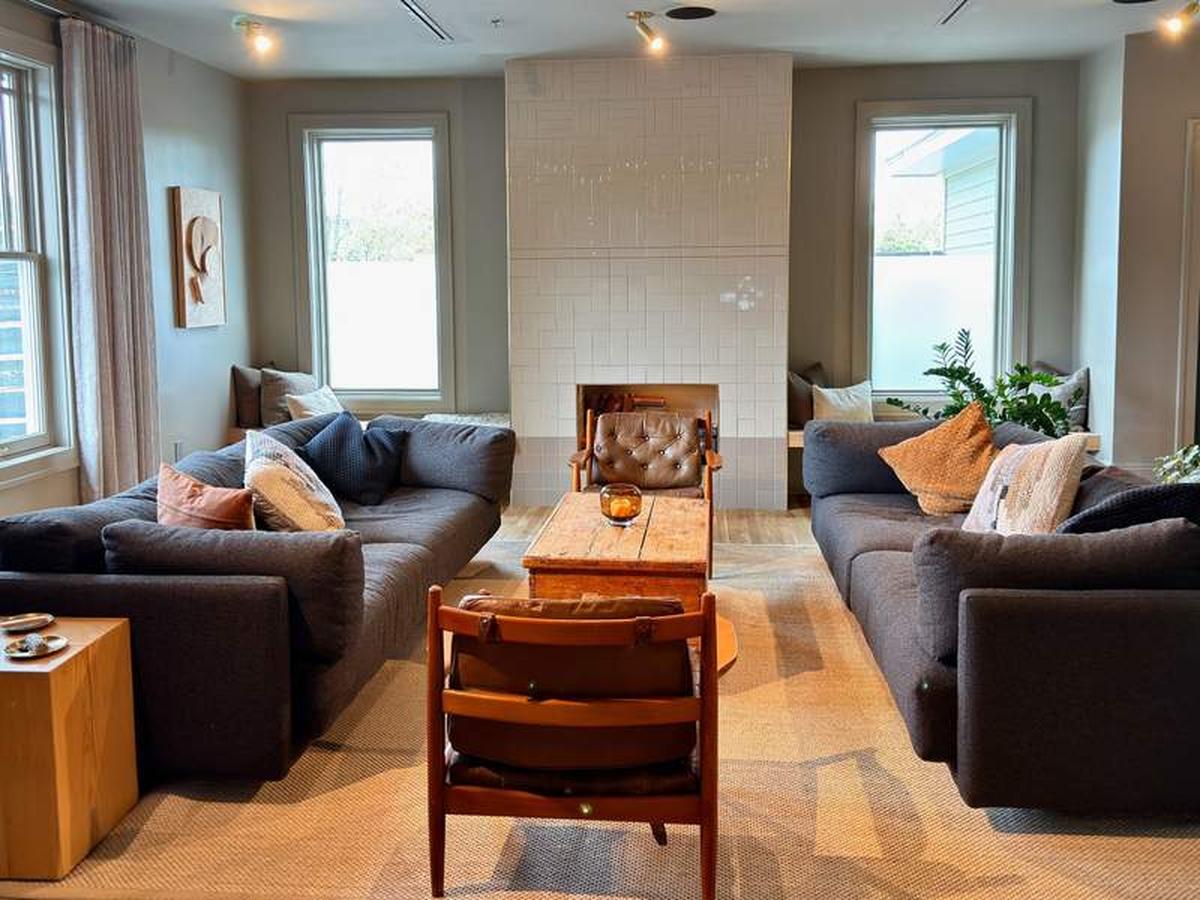  The clubhouse at the Stonebreaker Hotel in Fayetteville, AR, is a great space for chilling with your girls: plenty of seating, pool table and bar. Photo credit: Kim Orlando 