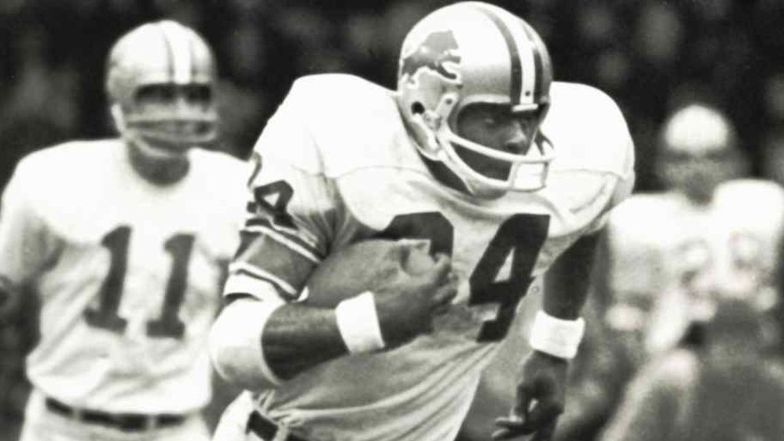  Oct 5, 1969; Cleveland, OH, USA; FILE PHOTO; Detroit Lions running back Mel Farr (24) runs the ball against the Cleveland Browns at Cleveland Stadium. Mandatory Credit: Malcolm Emmons-Imagn Images | Malcolm Emmons-Imagn Images 