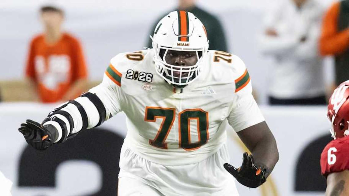 What to Know About Miami's Mountainous NFL Prospect Markel Bell