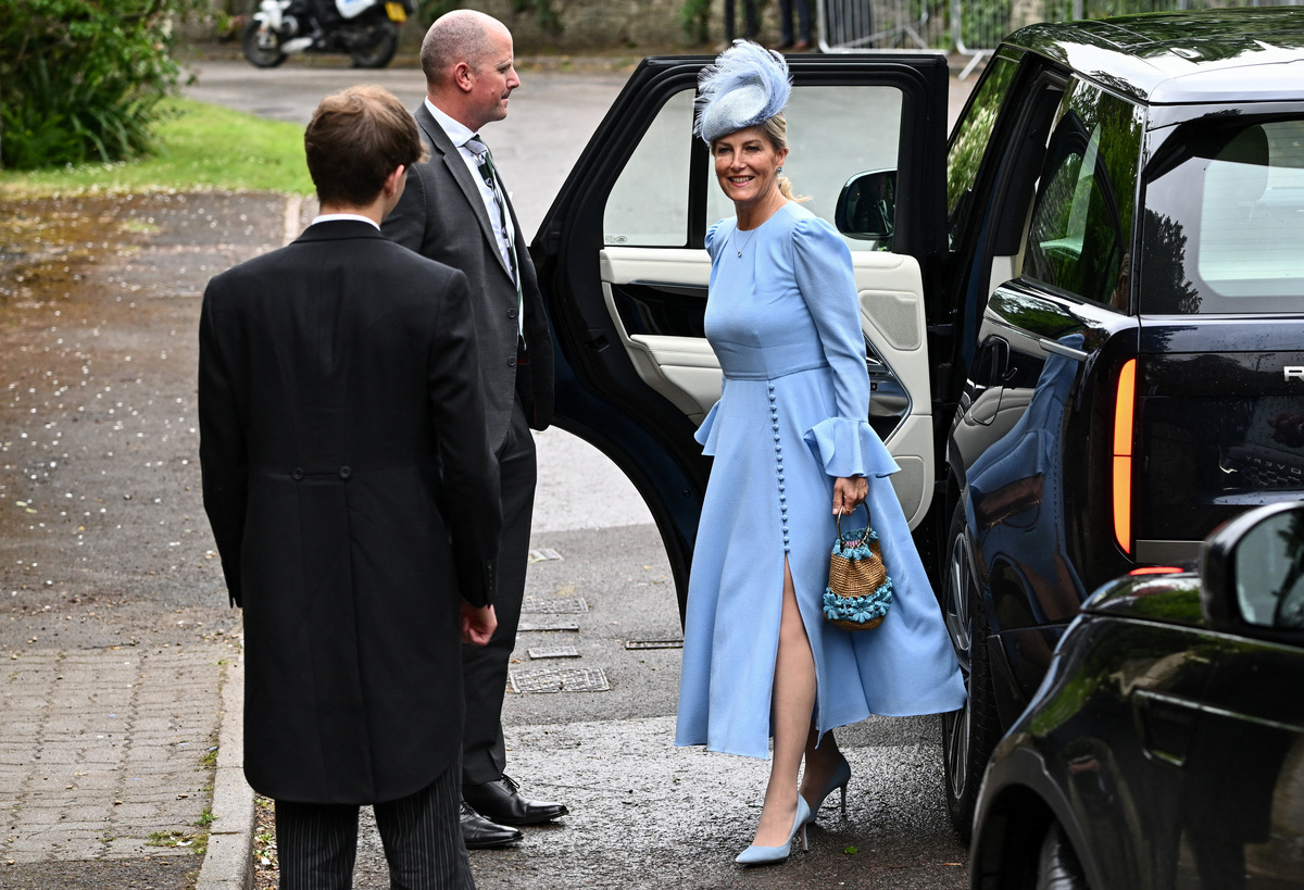 Britain's Sophie, Duchess of Edinburgh arrives to attend the wedding of Princess Anne's son, Peter Phillips and Harriet Sperling at All Saints' Church in Kemble, Cirencester, Britain, June 6, 2026. REUTERS/Dylan Martinez