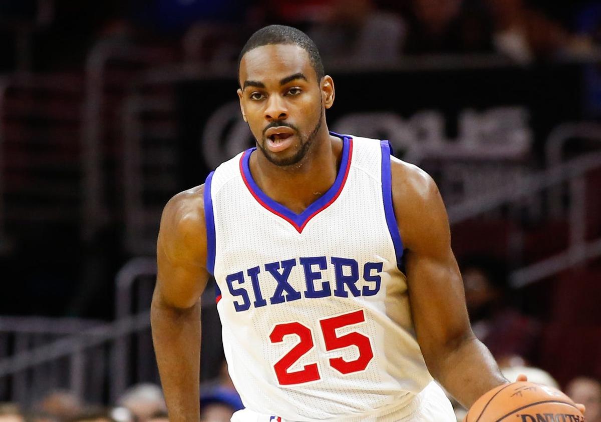 Oct 16, 2014; Philadelphia, PA, USA; Philadelphia 76ers guard Elliot Williams (25) during a game against the Boston Celtics at the Wells Fargo Center. The Celtics defeated the Sixers 111 to 91. Mandatory Credit: Bill Streicher-USA TODAY Sports