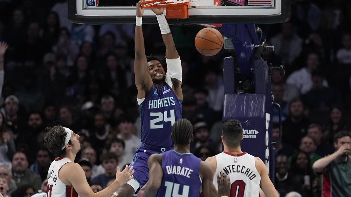 Thriving Hornets look to knock off Magic 