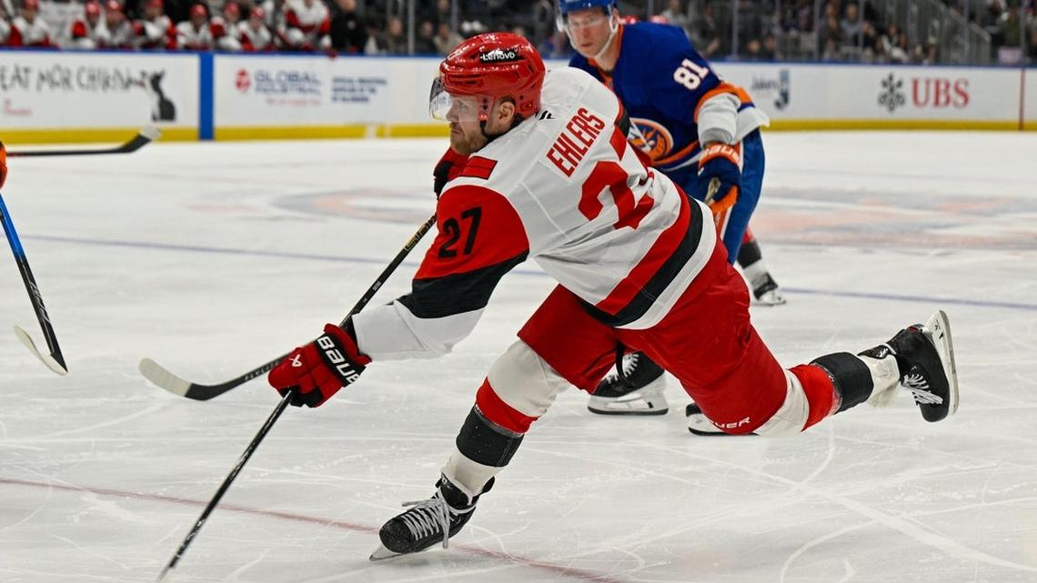 Hurricanes brace for stern challenge vs. surging Senators 