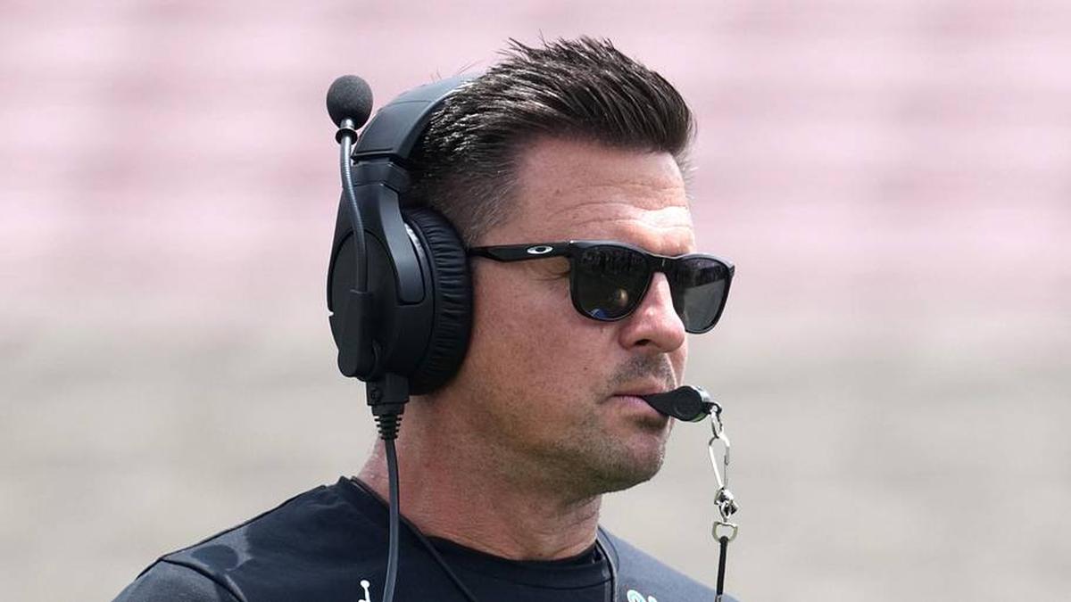  May 2, 2026; Pasadena, CA, USA; UCLA Bruins coach Bob Chesney reacts during the spring game at Rose Bowl. Mandatory Credit: Kirby Lee-Imagn Images | Kirby Lee-Imagn Images 