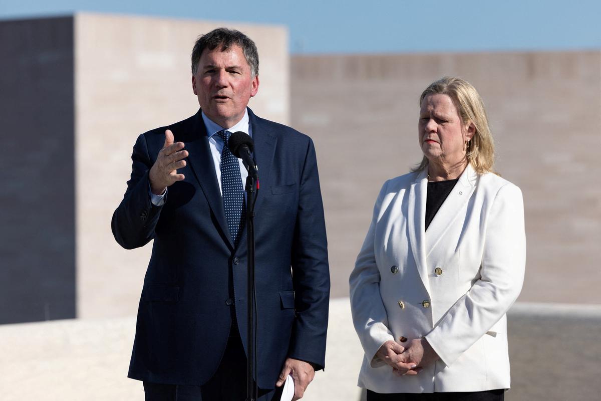 The Canadian minister responsible for Canada-U.S. relations, Dominic LeBlanc, and Canada's chief trade negotiator to the United States, Janice Charette, speak to the media at the Embassy of Canada in Washington, D.C., U.S., June 2, 2026. REUTERS/Anna Rose Layden
