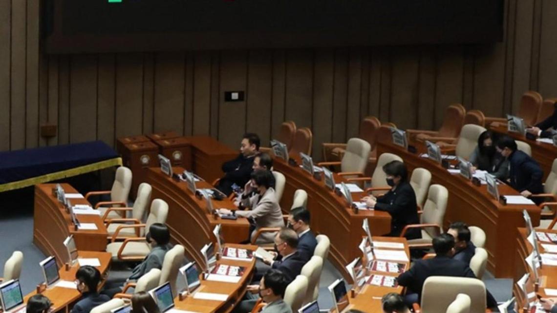 Expanding Supreme Court justices and risk to judicial independence 