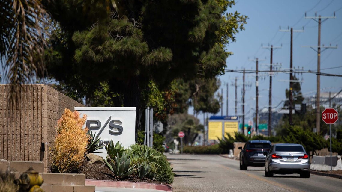 Exclusive LAX terminal embroiled in messy dispute with security consultant to the stars 