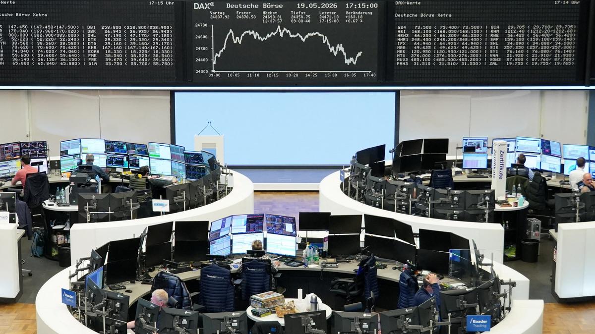The German share price index DAX graph is pictured at the stock exchange in Frankfurt, Germany, May 19, 2026.     REUTERS/staff