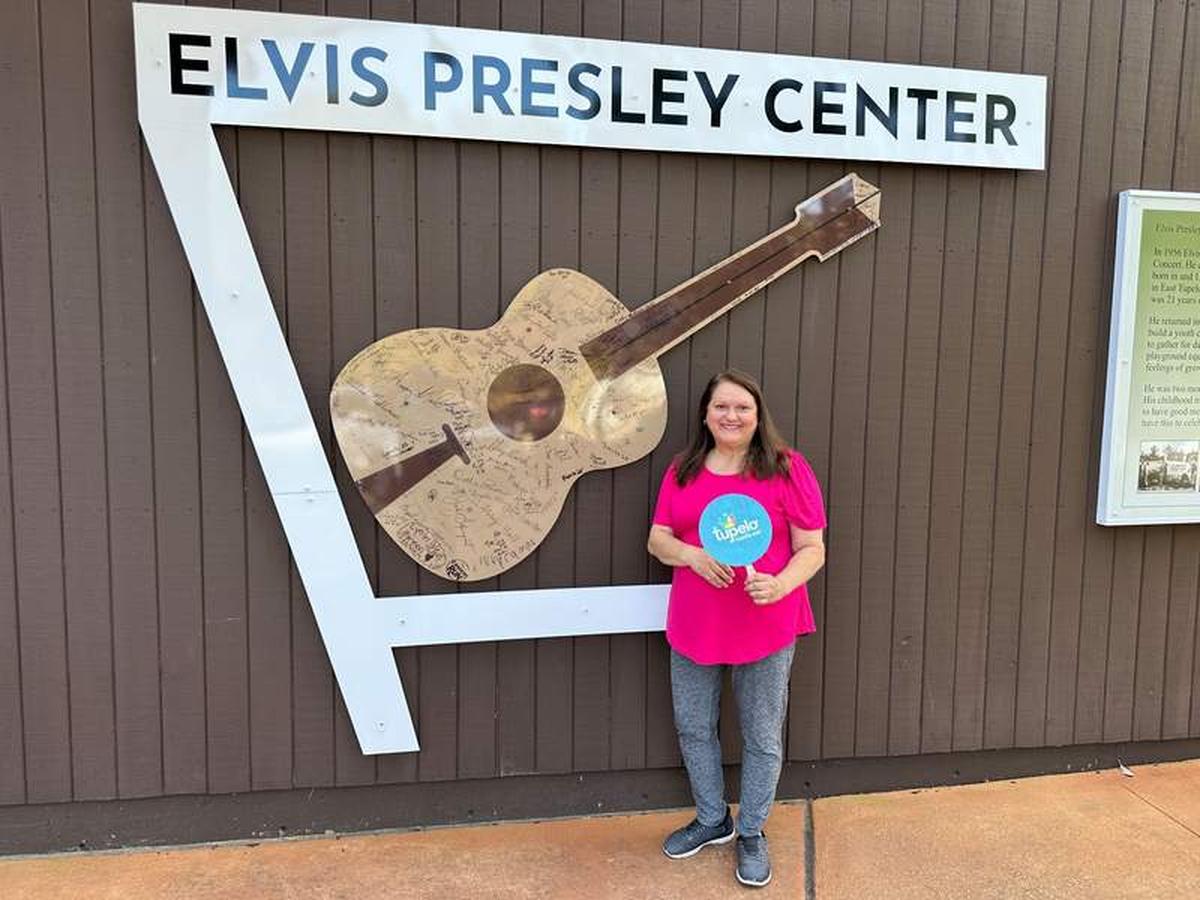  The author in front of the Elvis Presley Center. Photo credit: Robin O’Neal Smith 