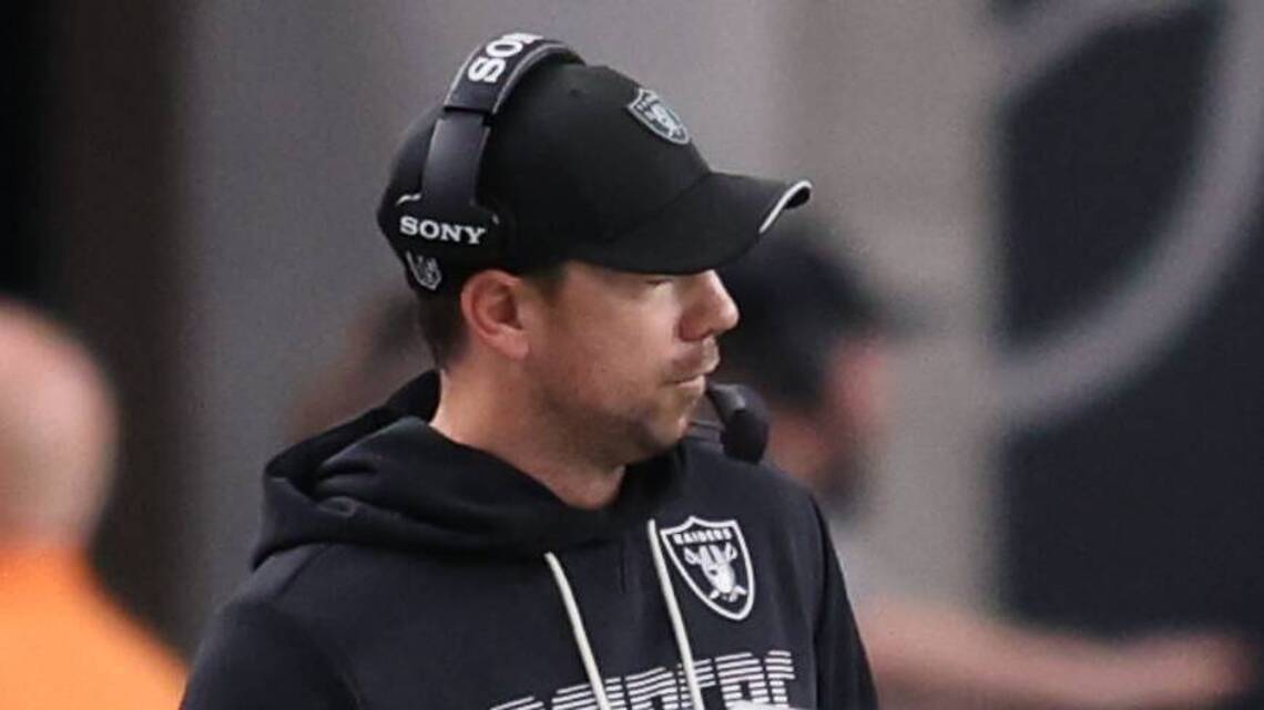 Raiders' Kubiak Won't Sacrifice Franchise Vision for Short-Term Gain