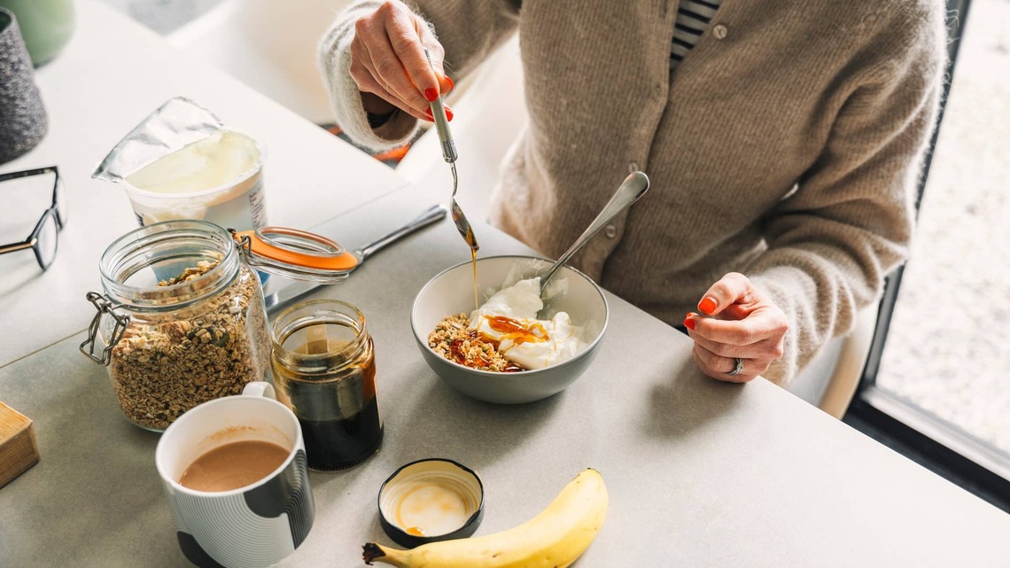 An Oncologist Says Eating This 1 Breakfast Food Every Day Is a 'Powerhouse' for Cancer Prevention (Hint: It's Not Eggs) 