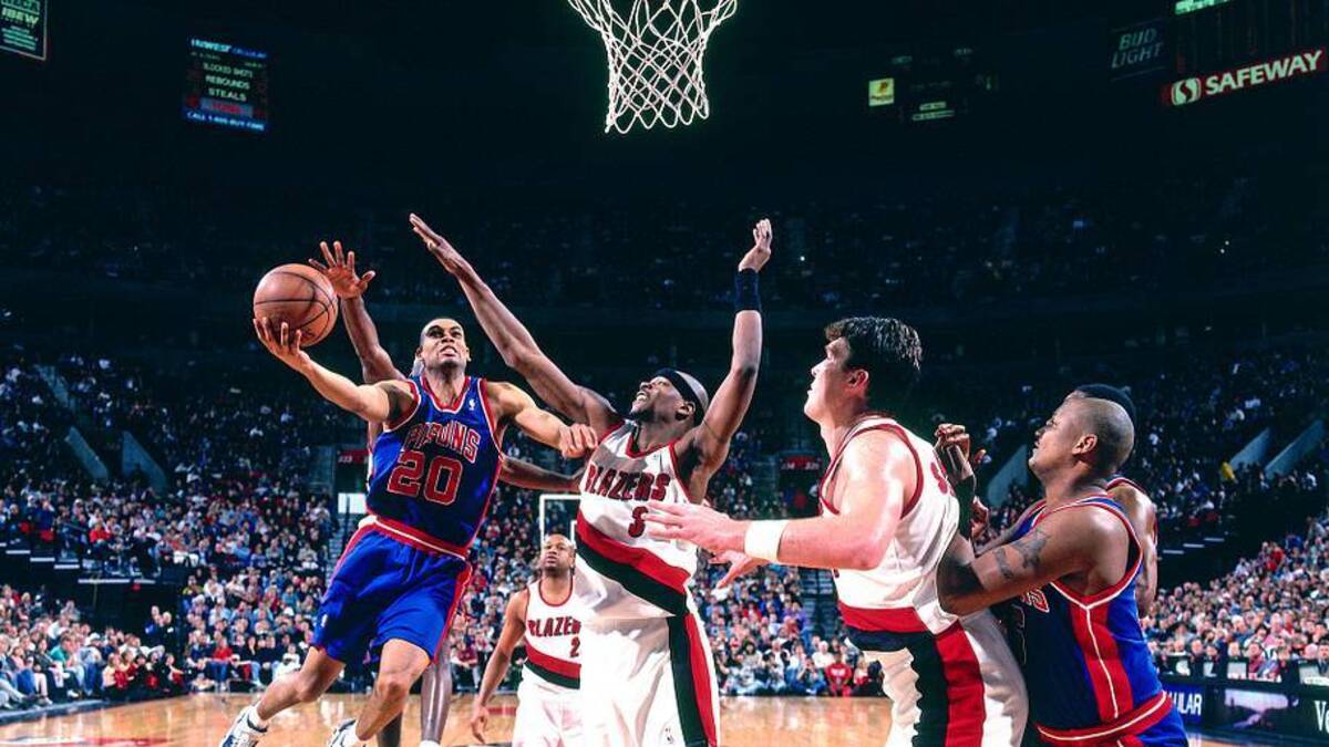  Sam Forencich/NBAE/Getty Images 
