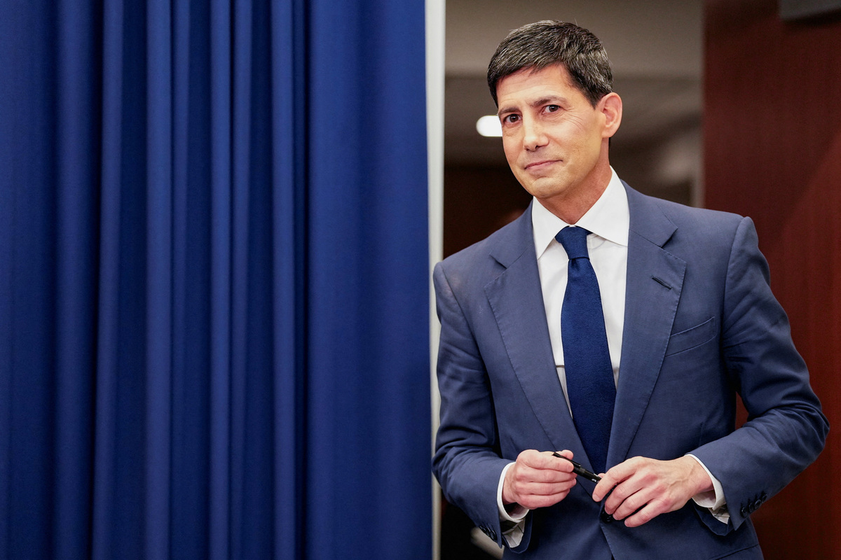 New U.S. Federal Reserve Chairman Kevin Warsh arrives to hold a press conference following a two-day meeting of the Federal Open Market Committee (FOMC), at the U.S. Federal Reserve in Washington, D.C., U.S. June 17, 2026. REUTERS/Eric Lee