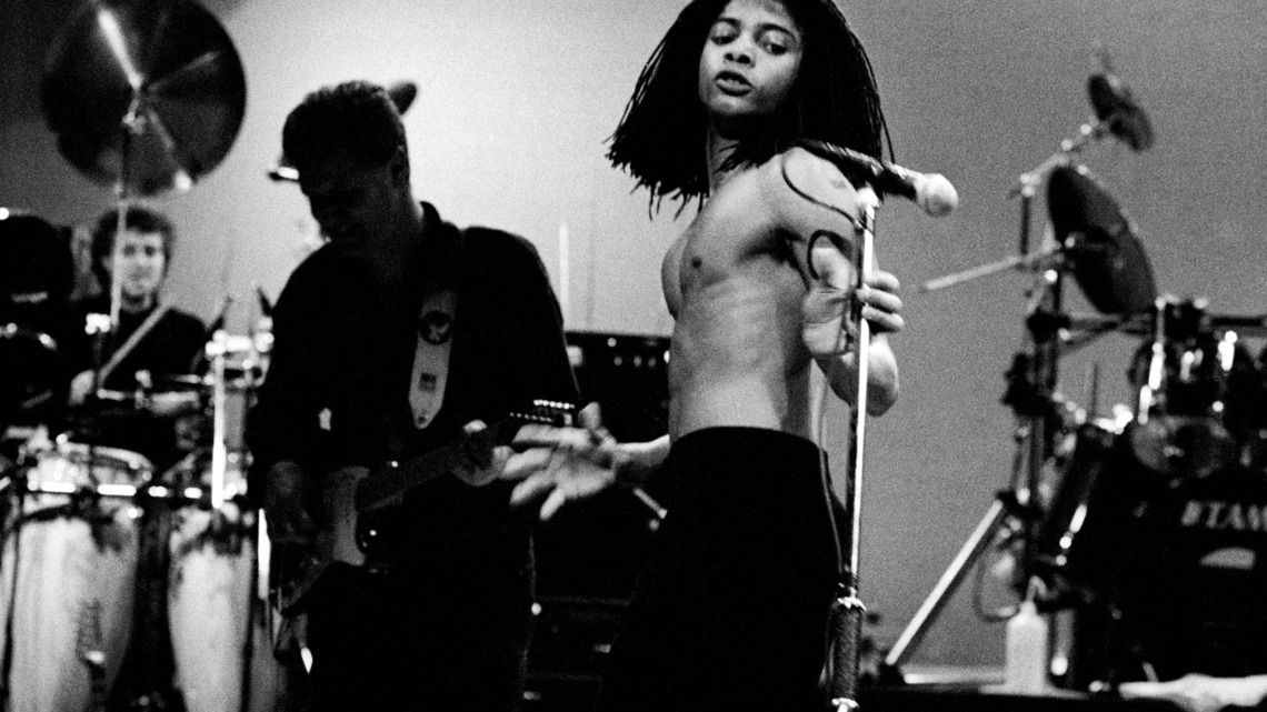 1987 One-Hit Wonder, Written When Singer Was Half-Asleep, Took Nearly a Year to Hit No. 1 
