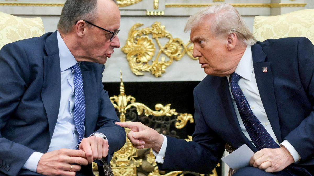 President Donald Trump and German Chancellor Friedrich Merz meet in the Oval Office at the White House in Washington, D.C., U.S., March 3, 2026. REUTERS/Jonathan Ernst