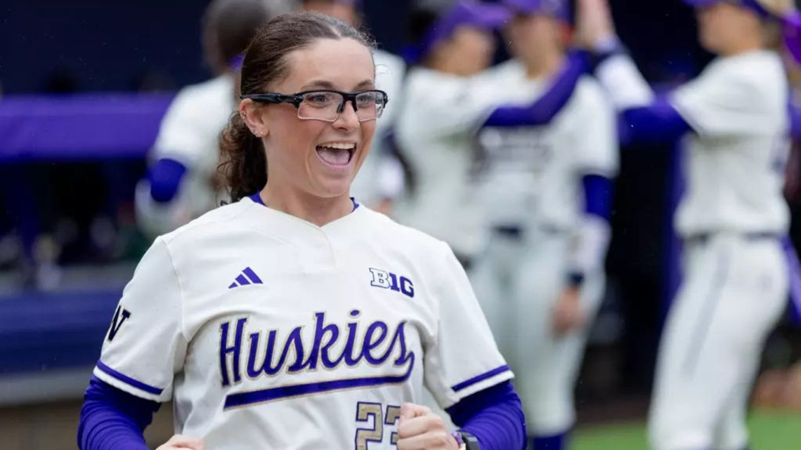 Washington softball's Ally Hetzel showed plenty of growth in 2026 