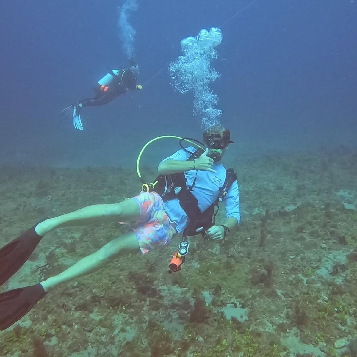 Divers train to go scuba diving in open watersLifeWaters