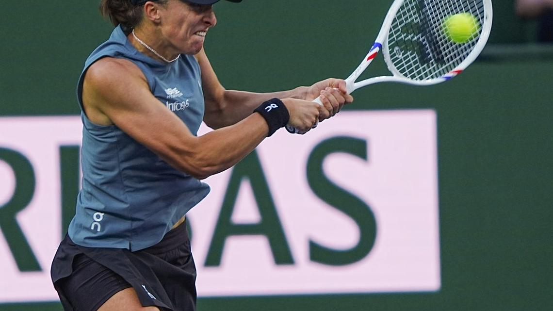 Iga Swiatek, feeling at home in Indian Wells, back in round of 16 