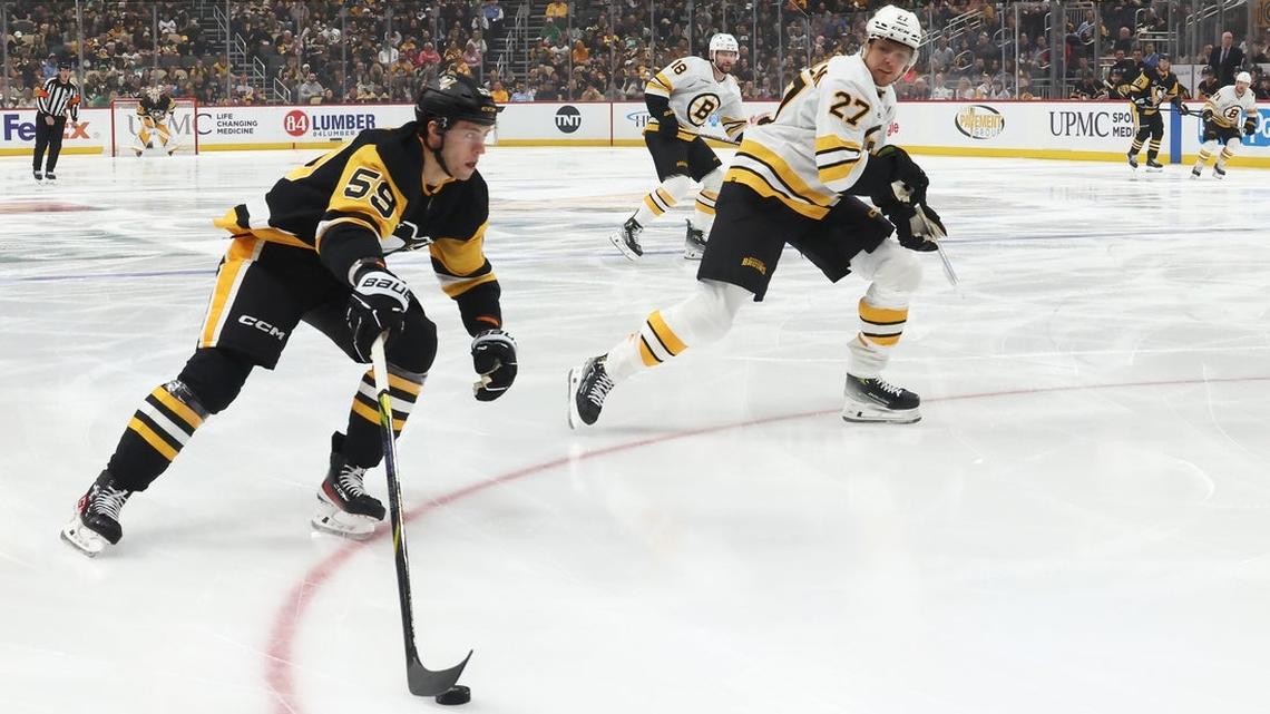 Tommy Novak scores OT winner as Penguins erase 3-goal hole vs. Bruins 