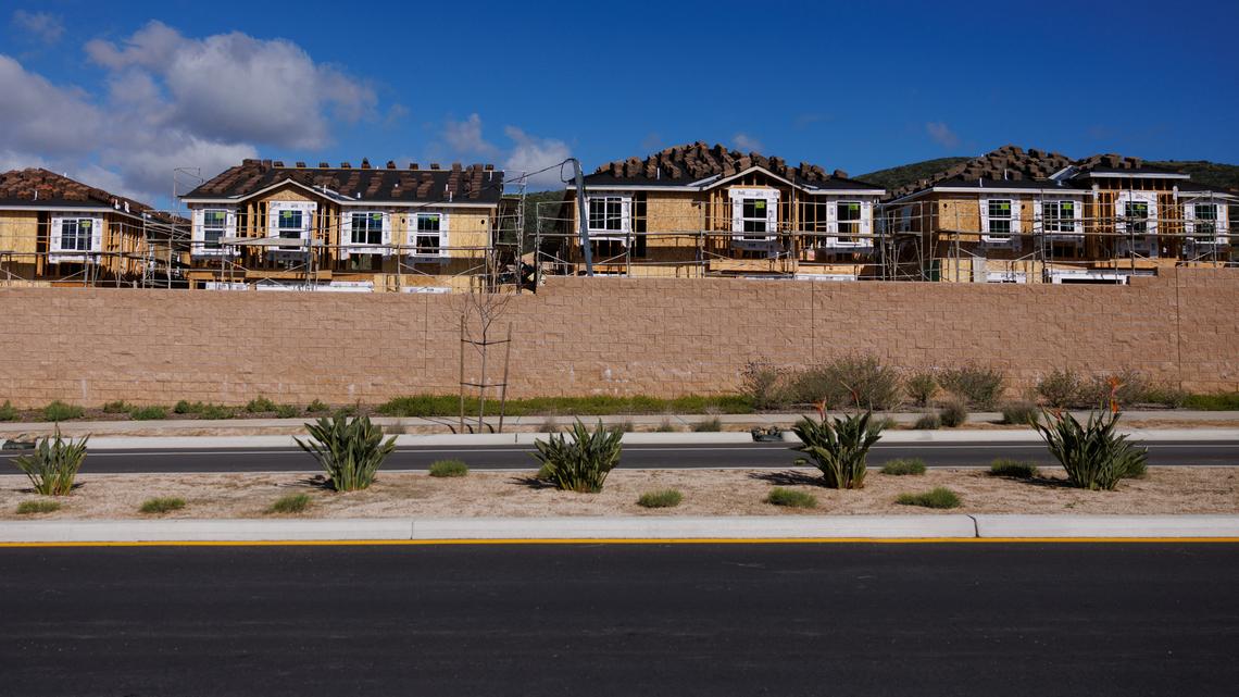 US single-family housing starts tumble in April 