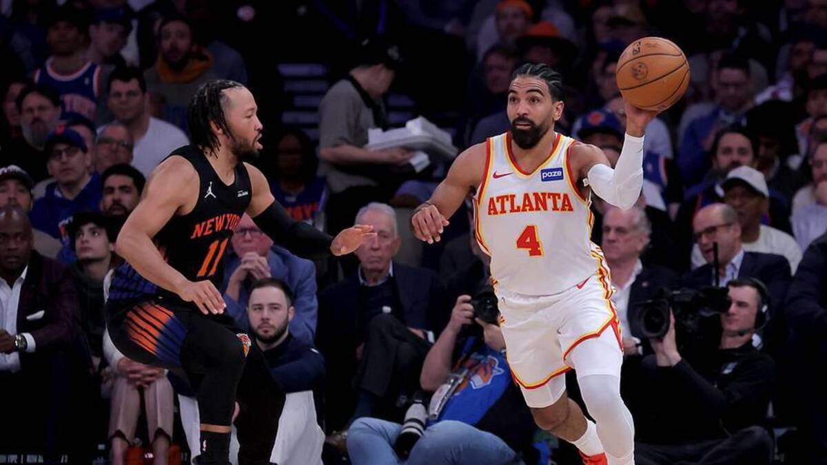  Apr 28, 2026; New York, New York, USA; Atlanta Hawks guard Gabe Vincent (4) looks to pass the ball against New York Knicks guard Jalen Brunson (11) during the second quarter of game five of the first round of the 2026 NBA Playoffs at Madison Square Garden. Mandatory Credit: Brad Penner-Imagn Images | Brad Penner-Imagn Images 