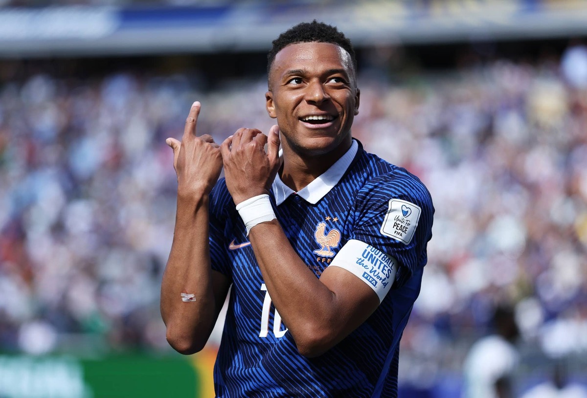  Kylian Mbappe celebrates scoring his team's first goal during the FIFA World Cup 2026 Group I match between France and Senegal. Photo by Dan Mullan/Getty Images